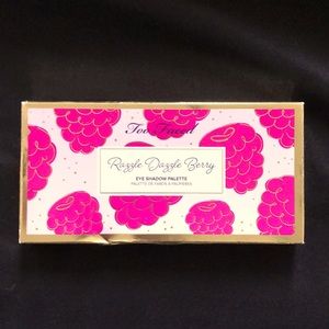 Too Faced Razzle Dazzle Berry Palette